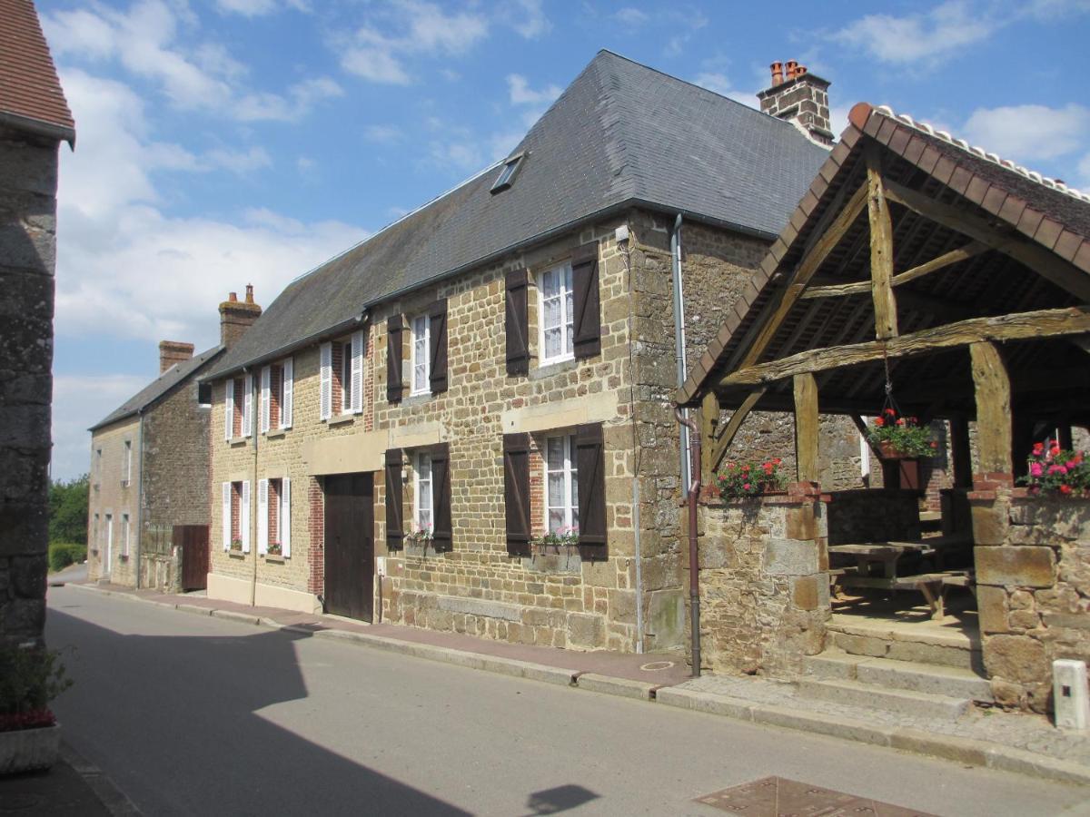 Le Figuier Bed & Breakfast La Foret-Auvray Exterior foto