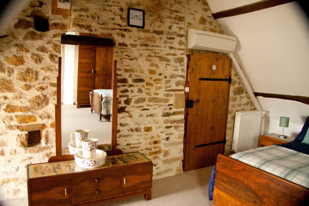 Le Figuier Bed & Breakfast La Foret-Auvray Exterior foto